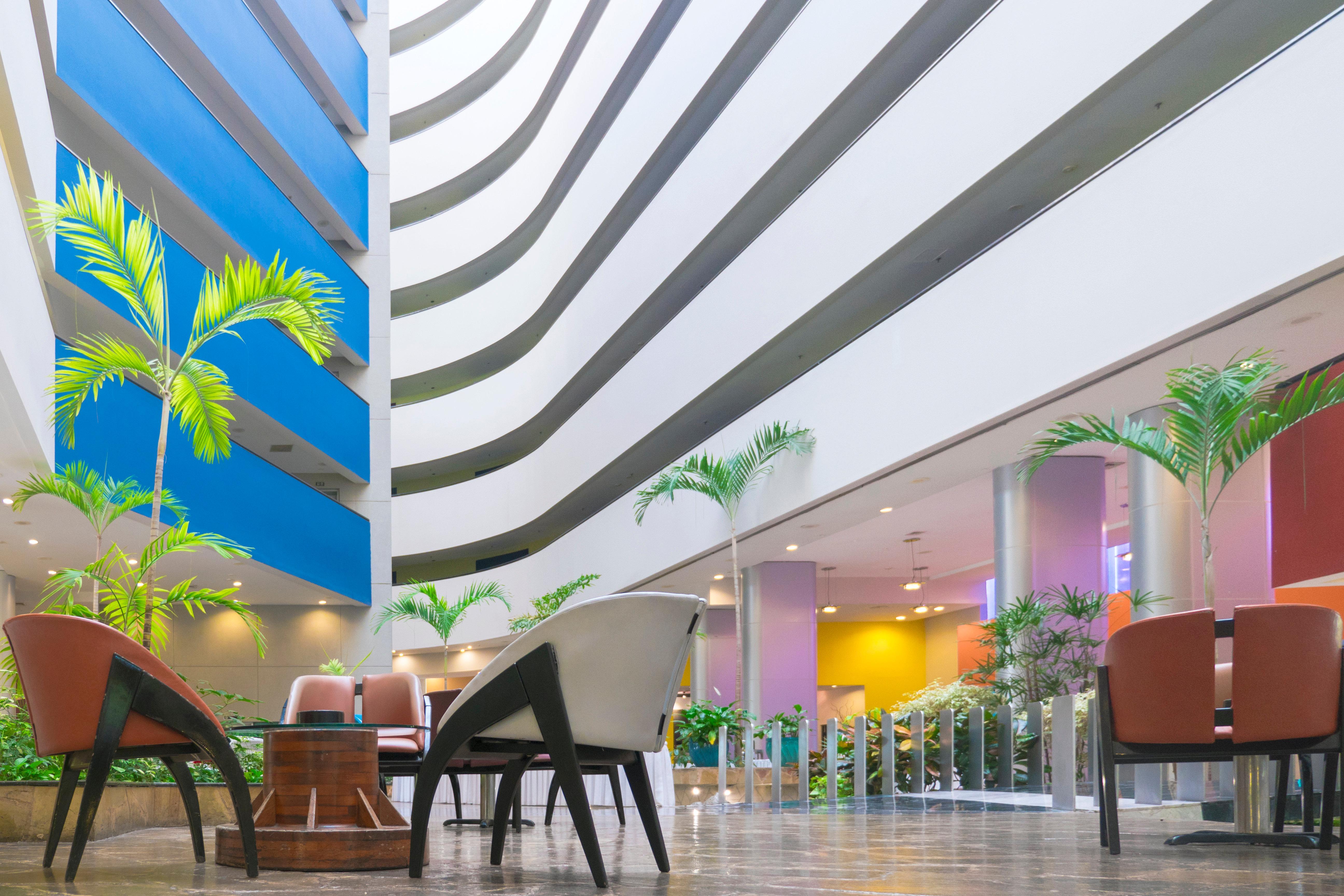 Holiday Inn Monterrey-Parque Fundidora, An Ihg Hotel Exterior photo